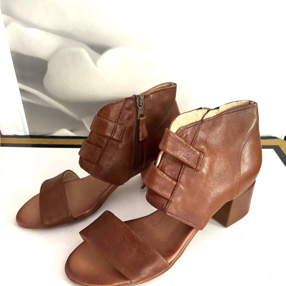 Miz Mooz brandy leather Azavea heeled sandals - Picture 3 of 14